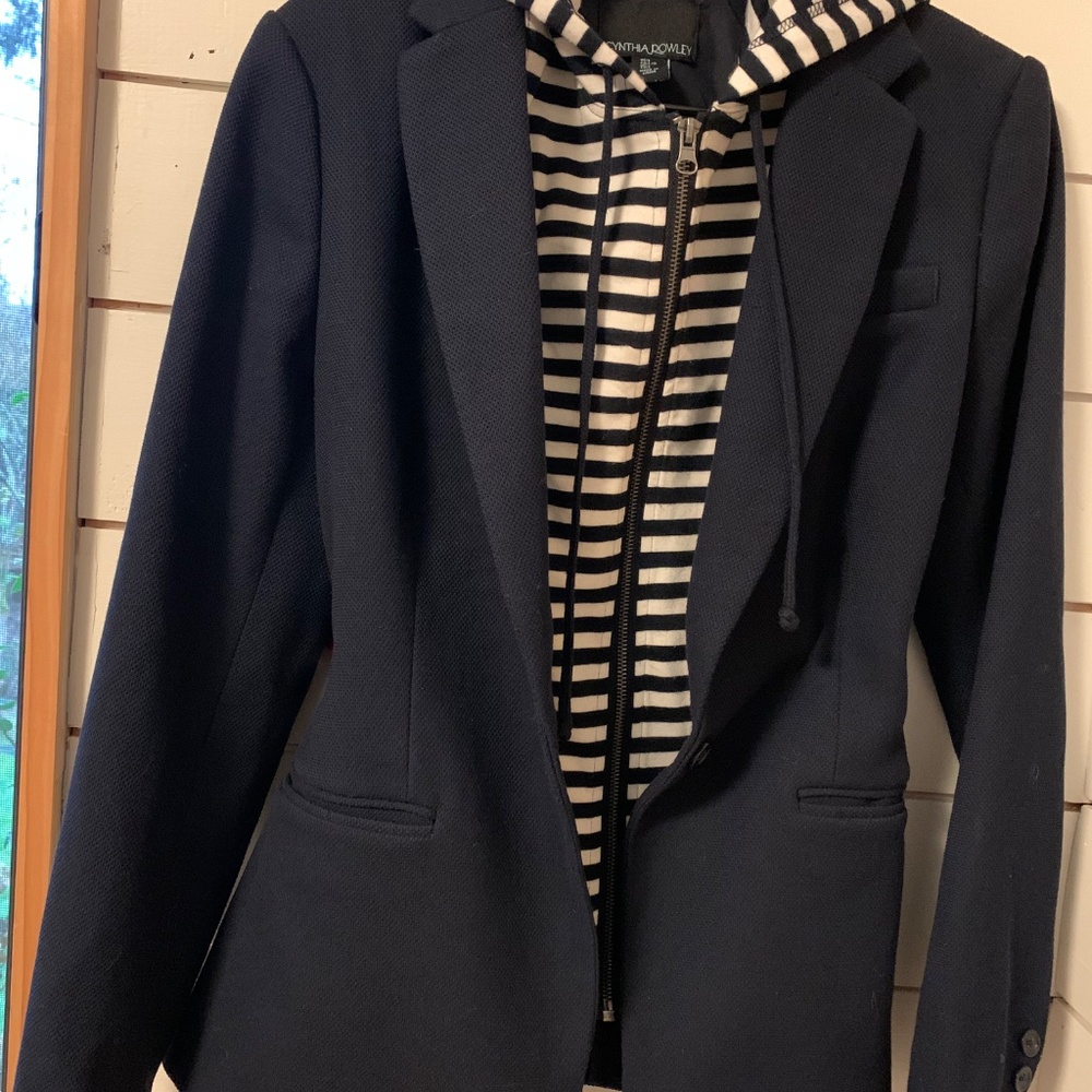 Jacket/Blazer - Picture 2 of 14
